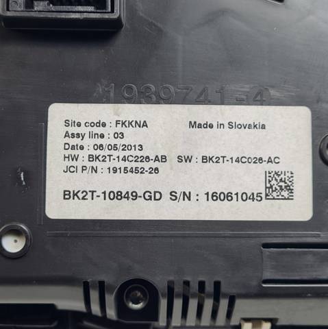 BK2T10849GD Приборная доска (щиток приборов) купить Ирпень