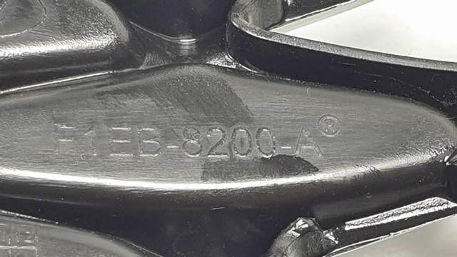 F1EB8200A Решетка радиатора купить Павлоград