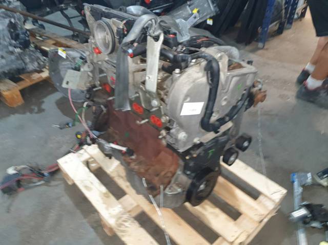 RENAULT K4M720 Двигатель в наличии Ирпень