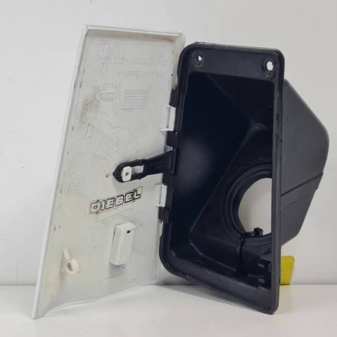 YC15V27936AK Корпус заливной горловины топливного бака купить Полтава