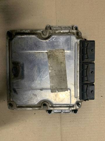 Модуль управления двигателем 0281010819 BOSCH