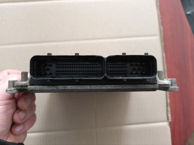 BOSCH 0281011409 Блок управления двигателем в наличии Черновцы