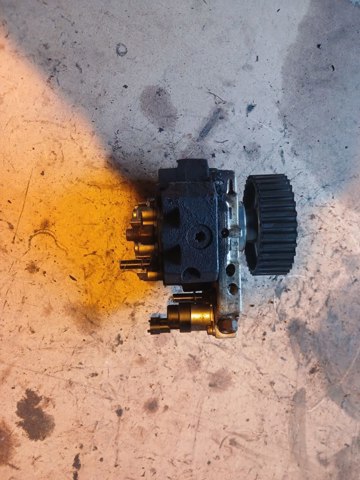 Насос топливный высокого давления 0445010087 BOSCH