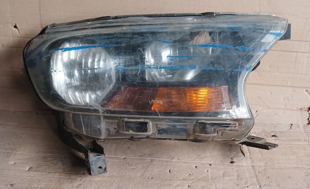 Основная фара - вставка 2348314 FORD