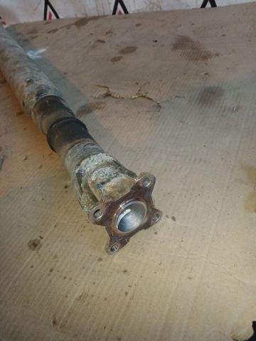 Вал карданный задний 3711060B40 TOYOTA