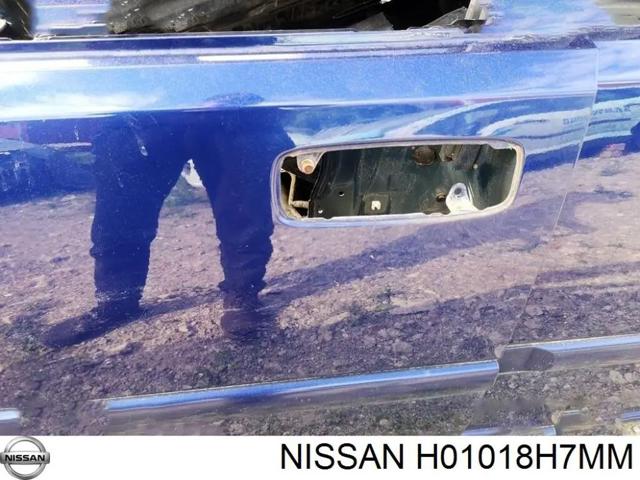 Передняя левая дверь Nissan X-Trail