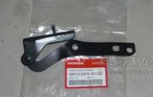 68260SWAA01ZZ Петля задней двери купить Киев