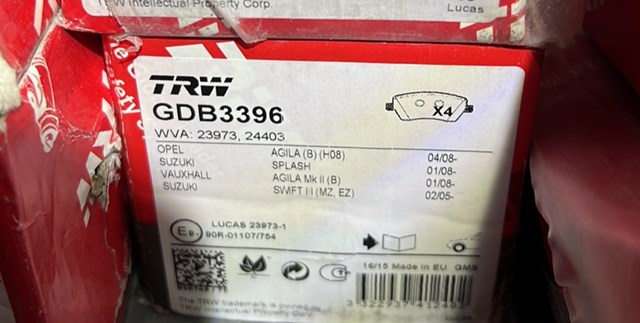 Передние тормозные колодки GDB3396 TRW