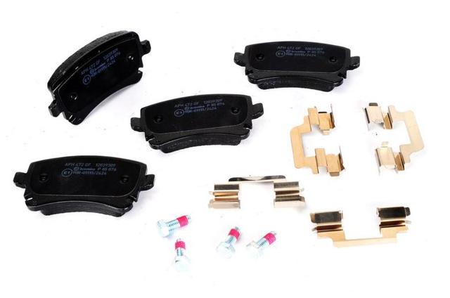 Задние тормозные колодки P85076 BREMBO