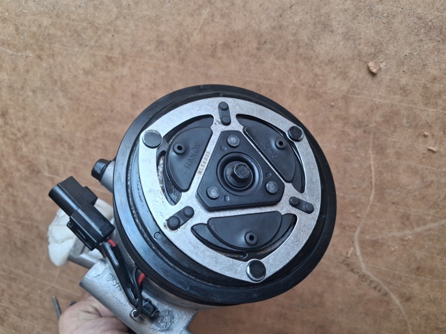 BHAA61450 MAZDA Компрессор кондиционера купить в Чернигов
