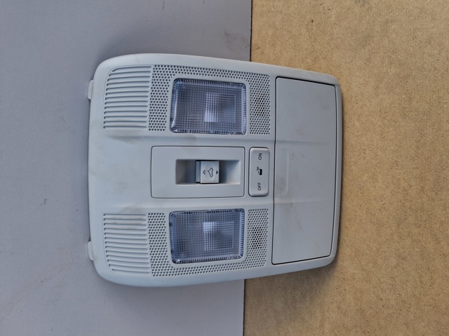 Плафон освещения кабины KD4569971 MAZDA