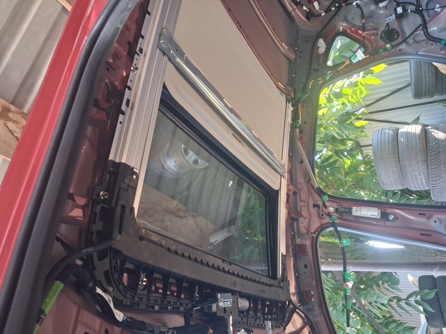 Панель люка TK806984075 MAZDA