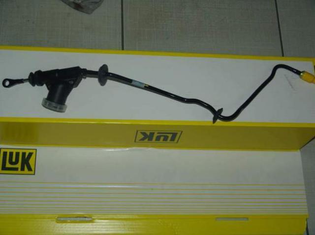 Главный цилиндр STC000110 ROVER