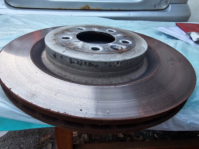 LR033303 LAND ROVER Тормозные диски купить в Запорожье