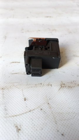 4G1927225C Клавиша электромеханического стояночного тормоза купить Павлоград