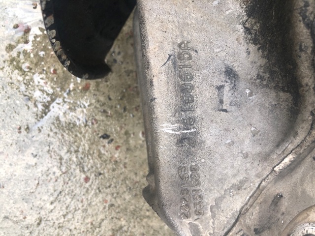 Цапфа - поворотный кулак передний, правый 68080868AC CHRYSLER