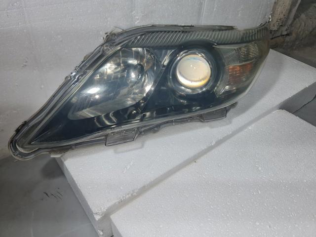 Фара левая 8117033640 TOYOTA