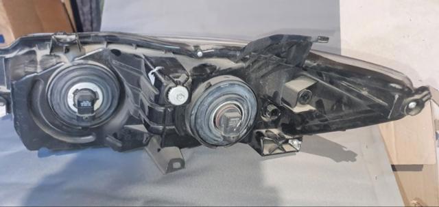 8117033840 TOYOTA Левая фара купить в Ирпень