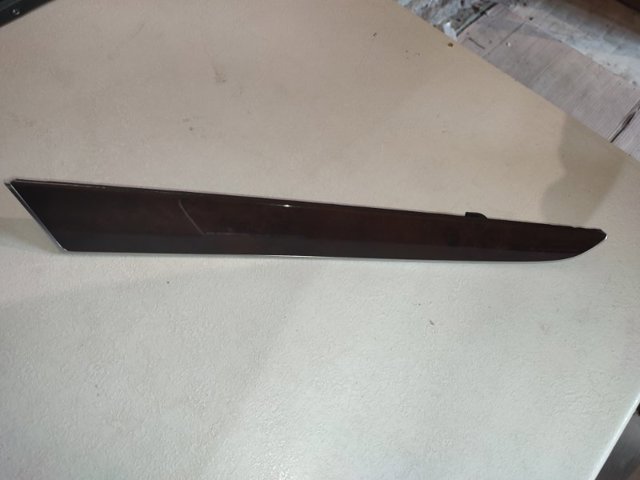 Накладка задней левой двери 8R0867409 VAG