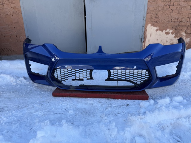 Бампер на авто 51118073720 BMW