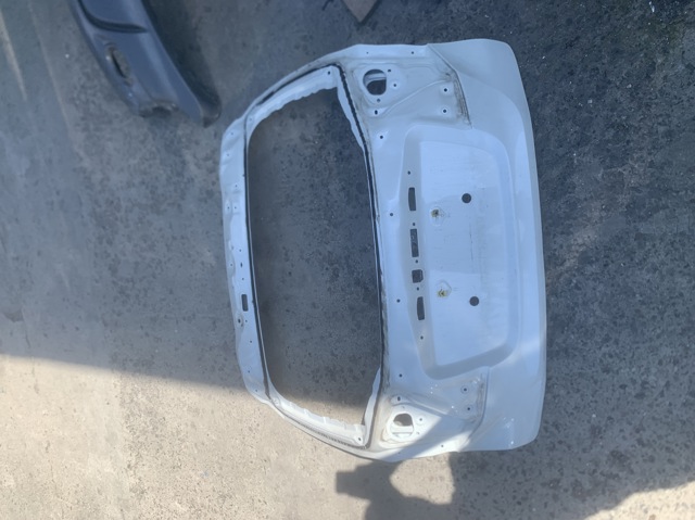 Задняя ляда 67005F4020 TOYOTA
