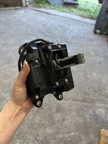 Рычаг переключения передач 4M1713041E VAG