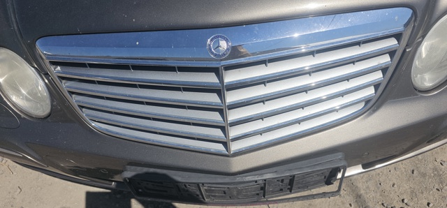 Решетка радиатора A21188017837246 MERCEDES