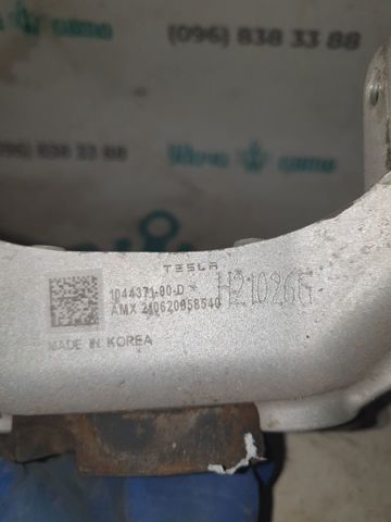 TESLA 104437100D Опорный стакан пружины передней в наличии Ровно