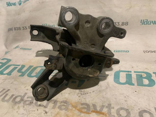 TOYOTA 1230537301 Правая подушка двигателя в наличии Одесса