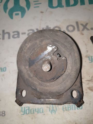 1236131080 TOYOTA Подушка (опора) двигателя левая/правая купить в Львов