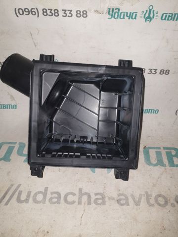 1770524360 TOYOTA Корпус воздушного фильтра, верхняя часть купить в Винница