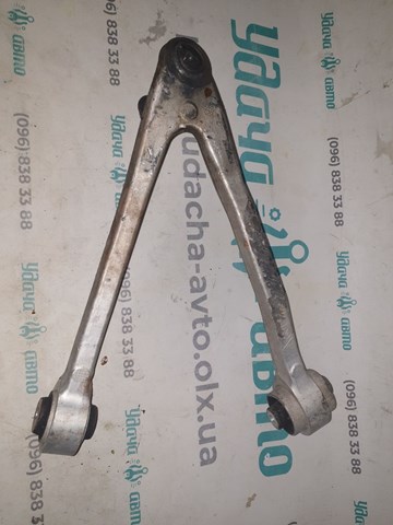 Передний нижний рычаг 31106863740 BMW