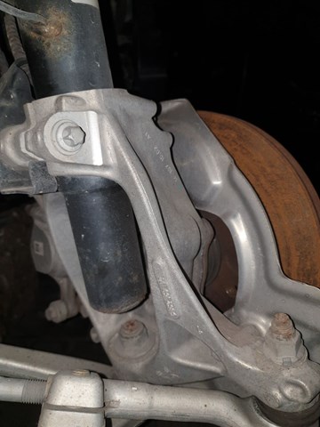 BMW 31216852159 Цапфа (поворотный кулак) передний левый в наличии Украина