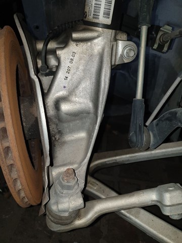 BMW 31216852160 Цапфа (поворотный кулак) передний правый в наличии Полтава