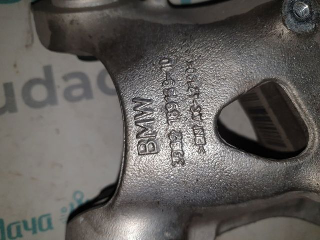 33326852162 BMW Цапфа (поворотный кулак) передний правый купить в Тернополь