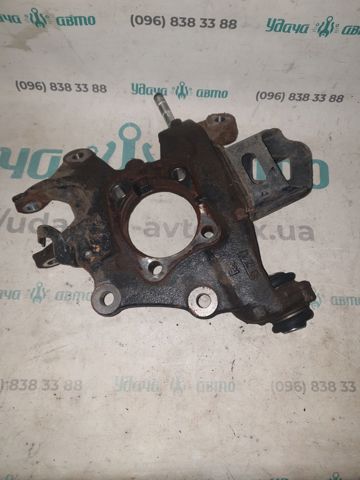 Цапфа - поворотный кулак задний, правый 4230448070 TOYOTA