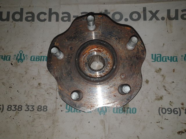TOYOTA 424100E030 Задняя ступица в наличии Черновцы