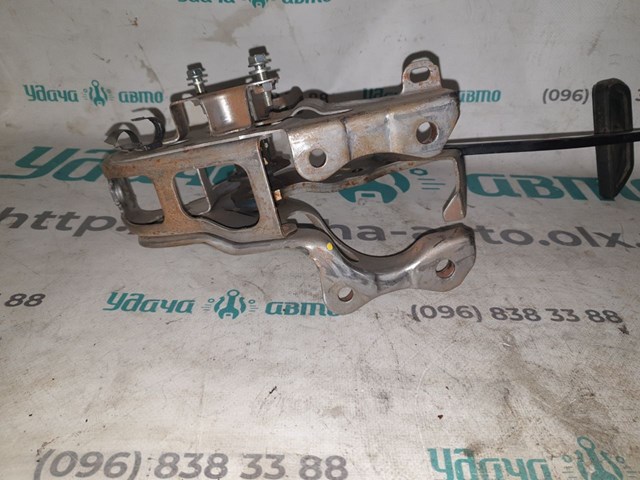 4710152340 TOYOTA Педаль тормоза купить в Кривой Рог
