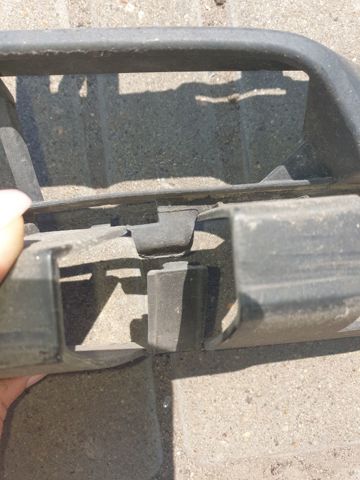 BMW 51117306434 Решетка бампера переднего нижняя в наличии Запорожье