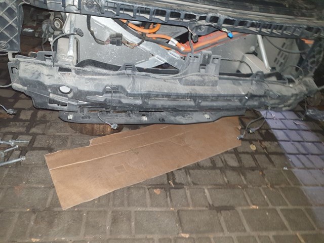 51127306903 Кронштейн бампера заднего центральный купить Ровно