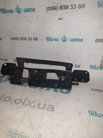 BMW 51647296806 Кронштейн замка капота в наличии Винница