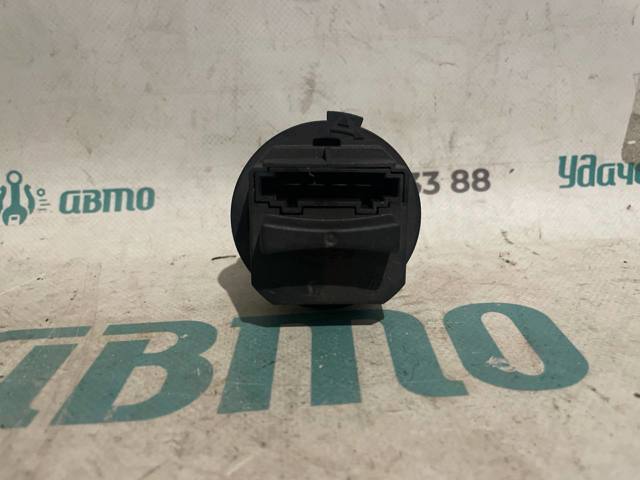 5HL008941 Резистор печки купить Ровно