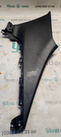 Обшивка стойки кузова внутренняя, задняя правая 6247047120C0 TOYOTA