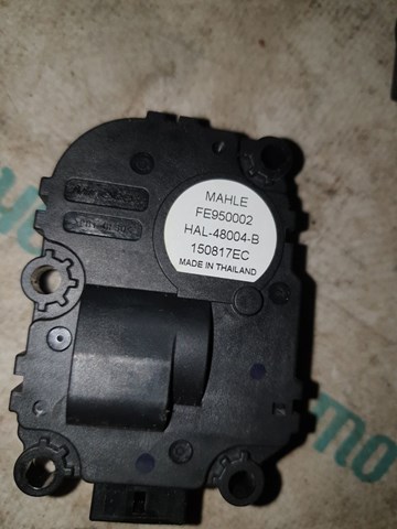 Моторчик заслонки печки 64119384023 BMW