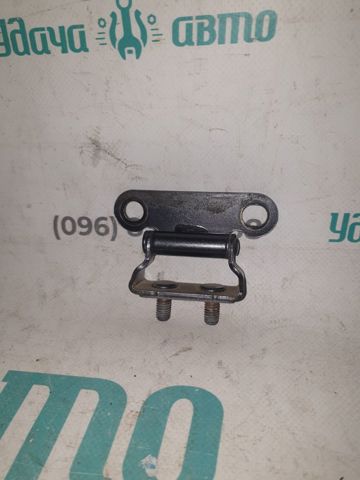 Петля багажника 6881047071 TOYOTA