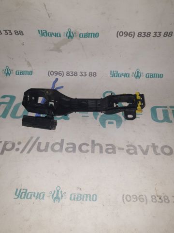 TOYOTA 6920447020 Держатель наружной ручки двери задней левой в наличии Николаев