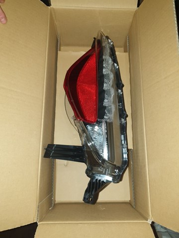 Противотуманнка задняя, правая 8153147010 TOYOTA