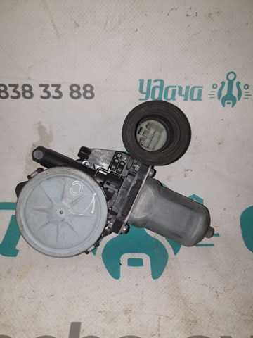 Мотор стеклоподъемника двери передней, правой 8571035180 TOYOTA