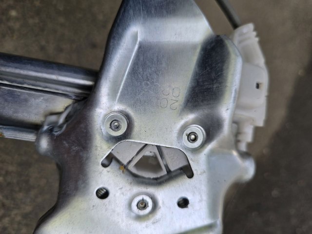 8572042130 TOYOTA Механизм стеклоподъемника двери передней левой купить в Павлоград