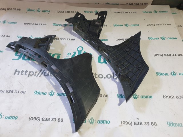 Кронштейн крепления бампера переднего правый A2538850865 MERCEDES